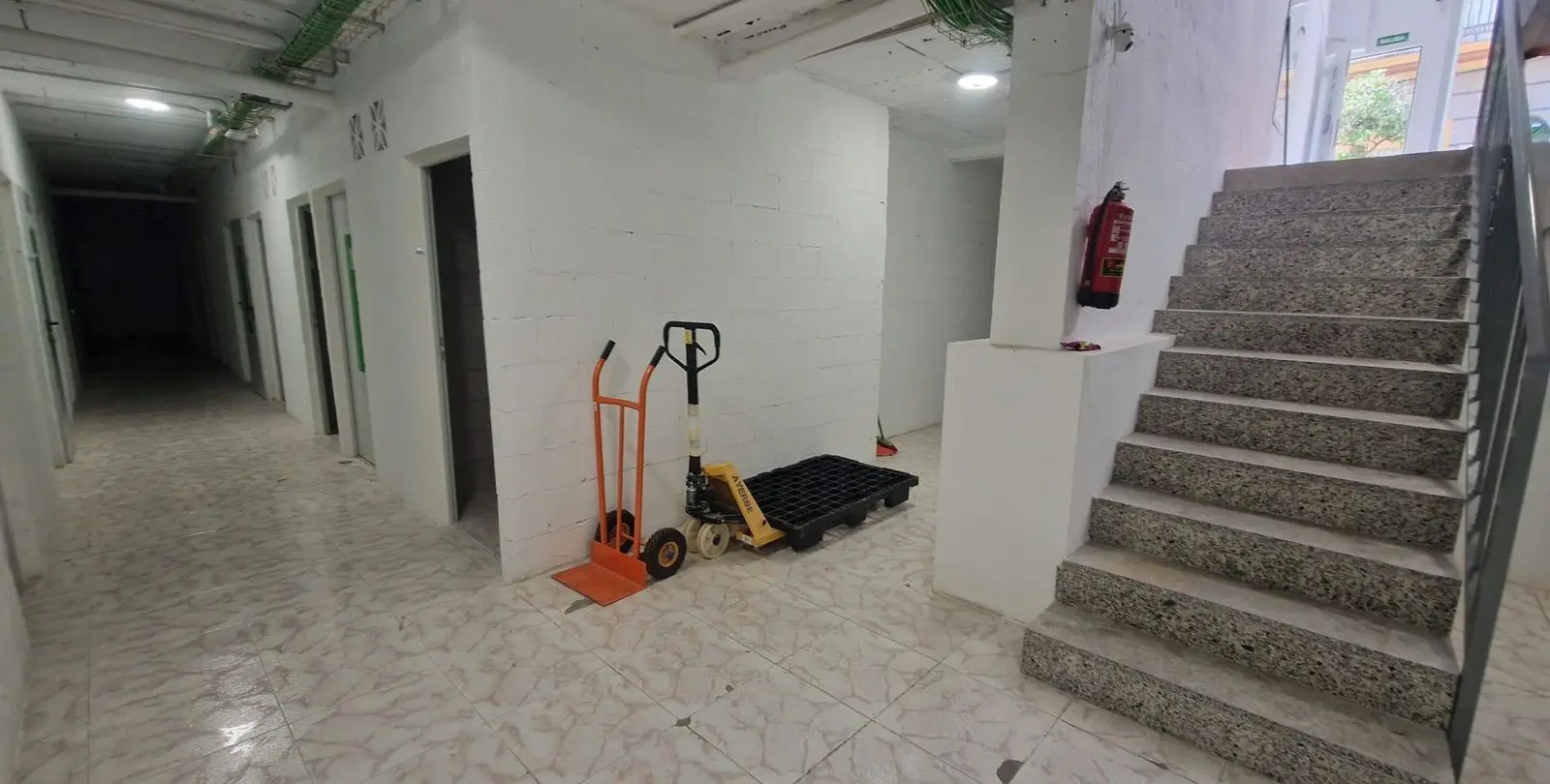 Sale of commercial premises in Fuengirola 12