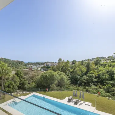 Venta de ático dúplex en Benahavís