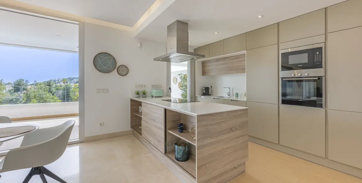 Venta de ático dúplex en Benahavís 3