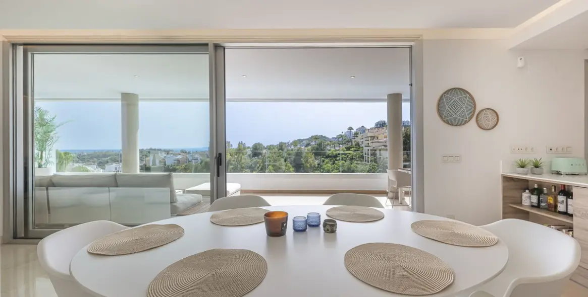 Venta de ático dúplex en Benahavís 4