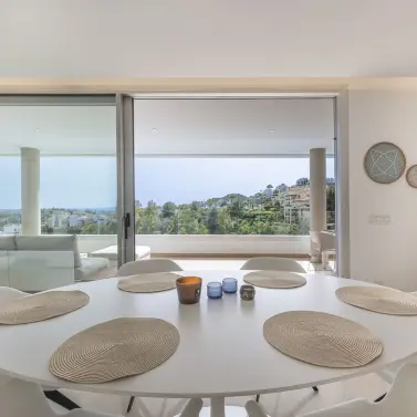 Venta de ático dúplex en Benahavís