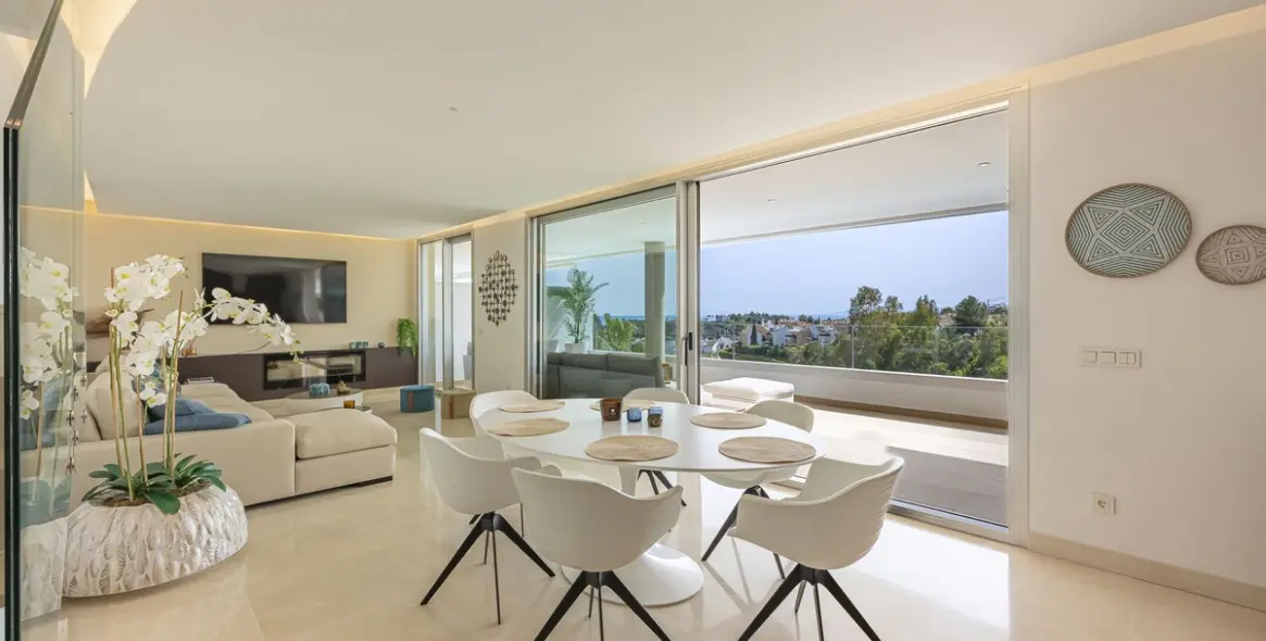 Venta de ático dúplex en Benahavís 5