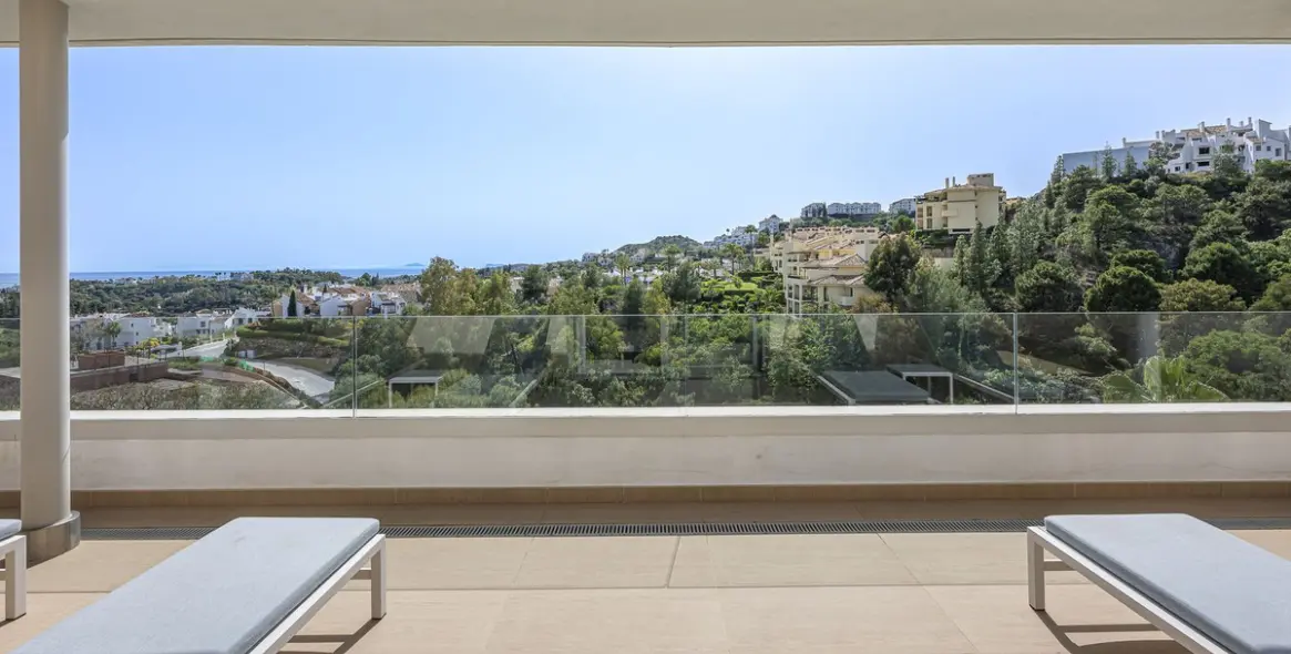 Venta de ático dúplex en Benahavís 20