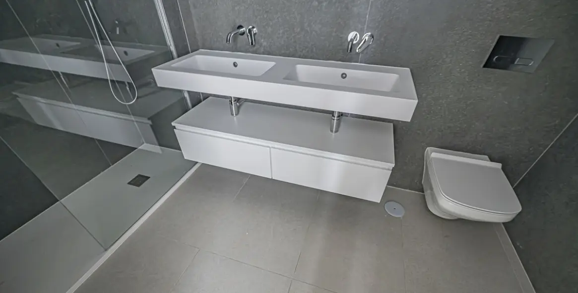 Sale of middle floor apartment in Altos de los Monteros 14