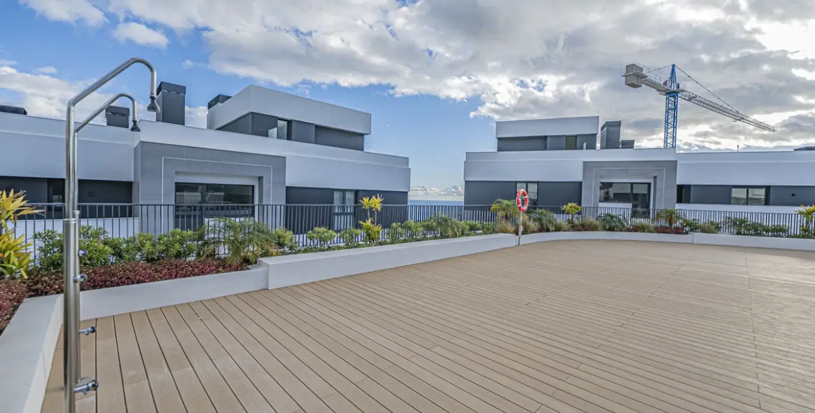 Продажа апартаментов на среднем этаже в Altos de los Monteros 23