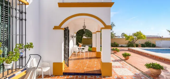 Venta de villa independiente en Arroyo de la Miel 2