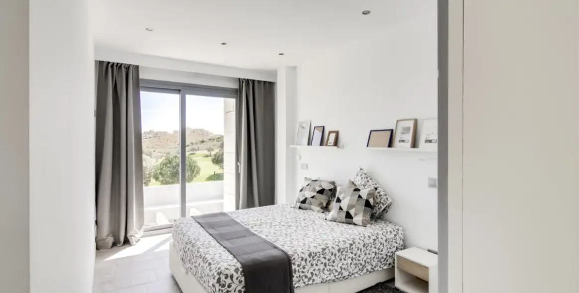 Продажа  отдельно стоящей виллы в Mijas Costa 12