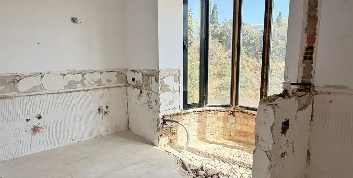 Продажа  отдельно стоящей виллы в Marbella East (район Elviria) 19