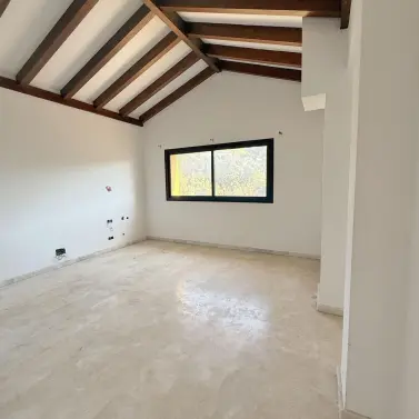 Venta de villa independiente en Elviria