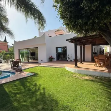 Oтдельно стоящая вилла R5231137