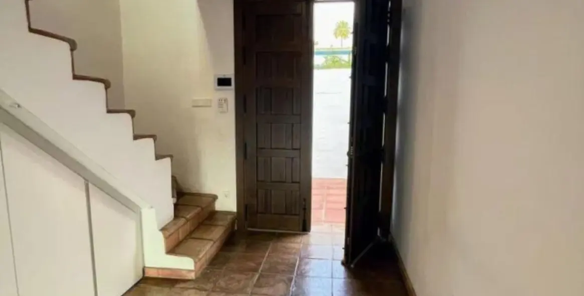 Продажа  отдельно стоящей виллы в Marbella (район Marbella) 7