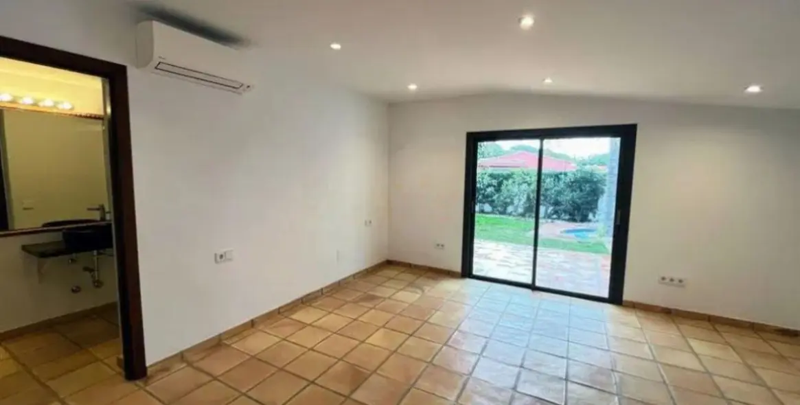 Продажа  отдельно стоящей виллы в Marbella (район Marbella) 8