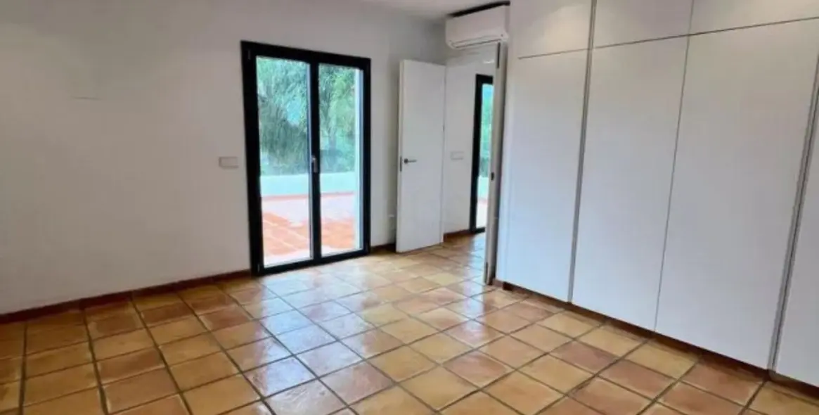 Продажа  отдельно стоящей виллы в Marbella (район Marbella) 13