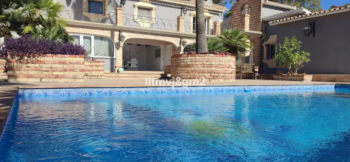 Sale of detached villa in Benahavís 4