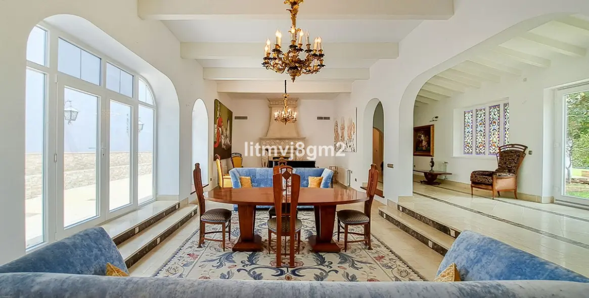 Sale of detached villa in Benahavís 6