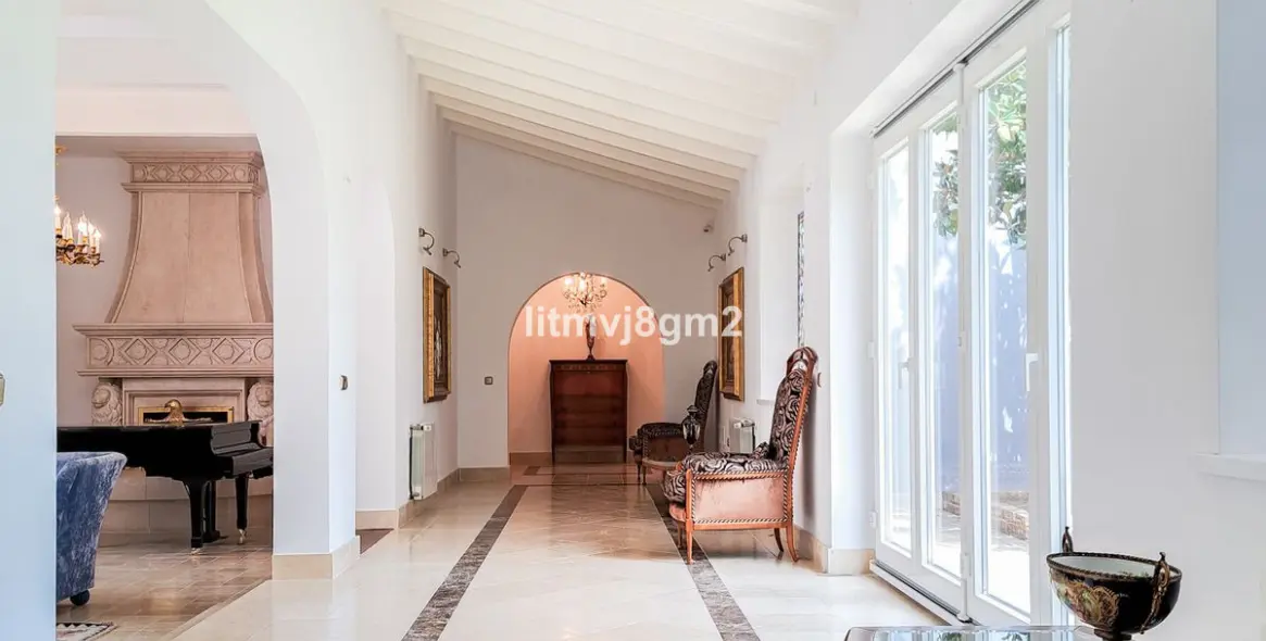 Sale of detached villa in Benahavís 7