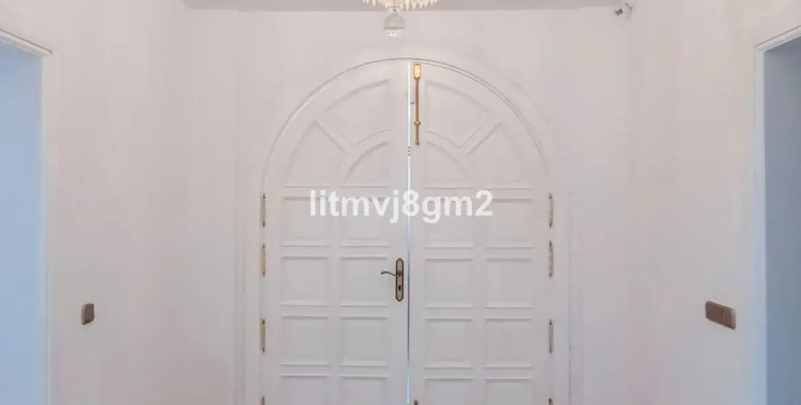 Sale of detached villa in Benahavís 8