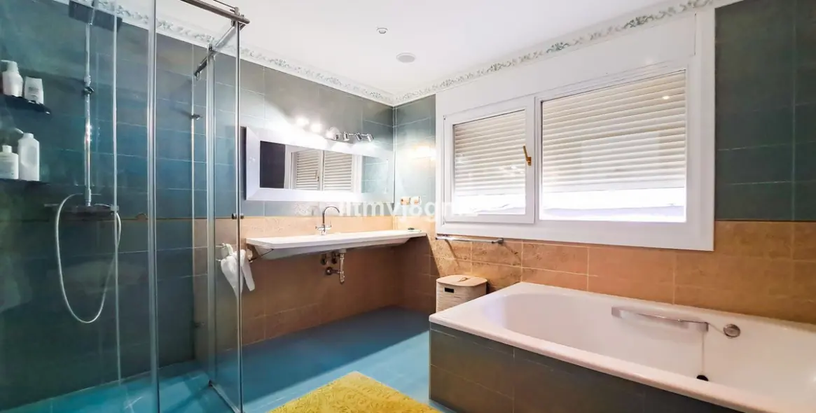 Sale of detached villa in Benahavís 18