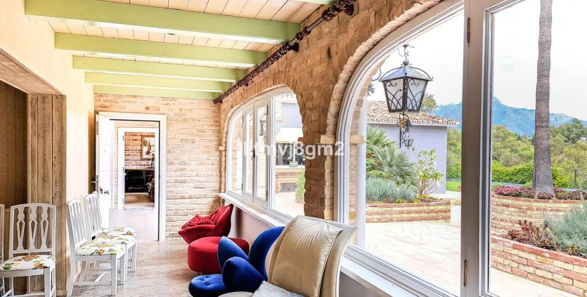 Продажа  отдельно стоящей виллы в Benahavís 37