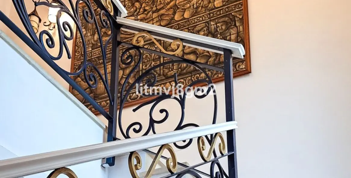 Продажа  отдельно стоящей виллы в Benahavís 46