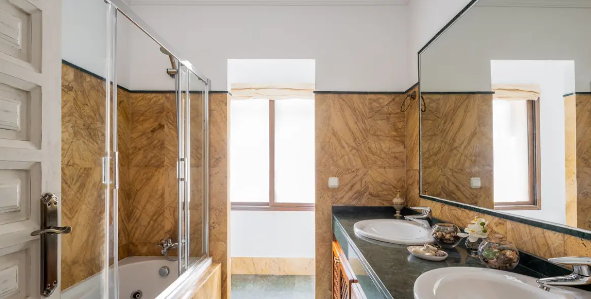 Продажа  отдельно стоящей виллы в Estepona (район El Paraiso) 5