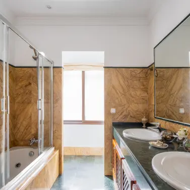 Oтдельно стоящая вилла R4673305