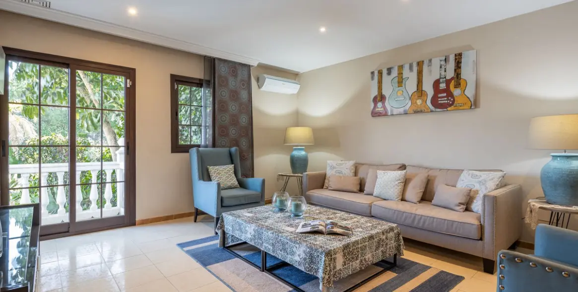 Продажа  отдельно стоящей виллы в Estepona (район El Paraiso) 14