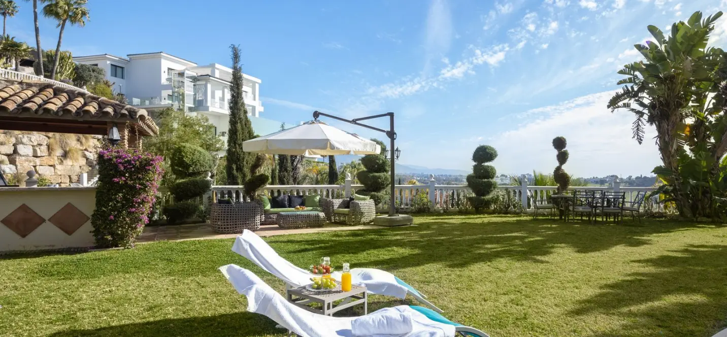 Venta de villa independiente en El Paraiso 1