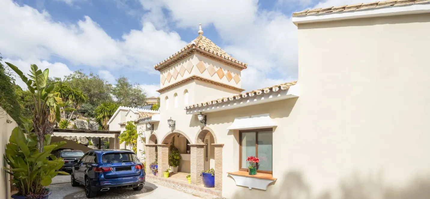 Venta de villa independiente en El Paraiso 2