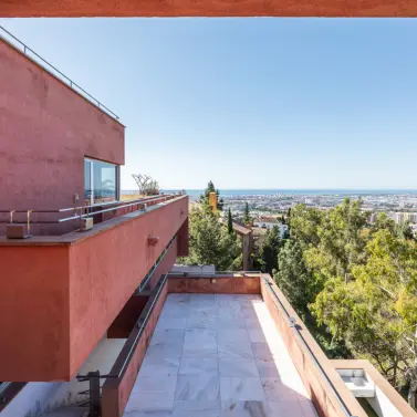 Oтдельно стоящая вилла R5150815