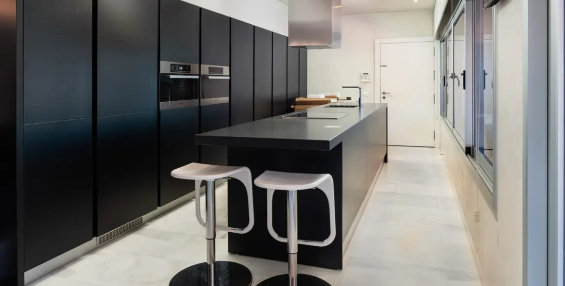 Продажа  отдельно стоящей виллы в Malaga (район Teatinos) 5