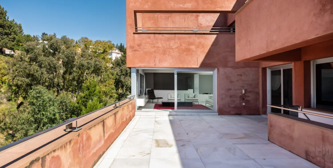 Продажа  отдельно стоящей виллы в Malaga (район Teatinos) 7