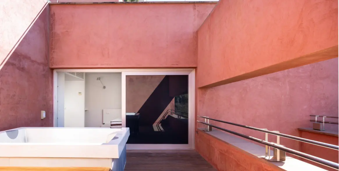 Продажа  отдельно стоящей виллы в Malaga (район Teatinos) 17