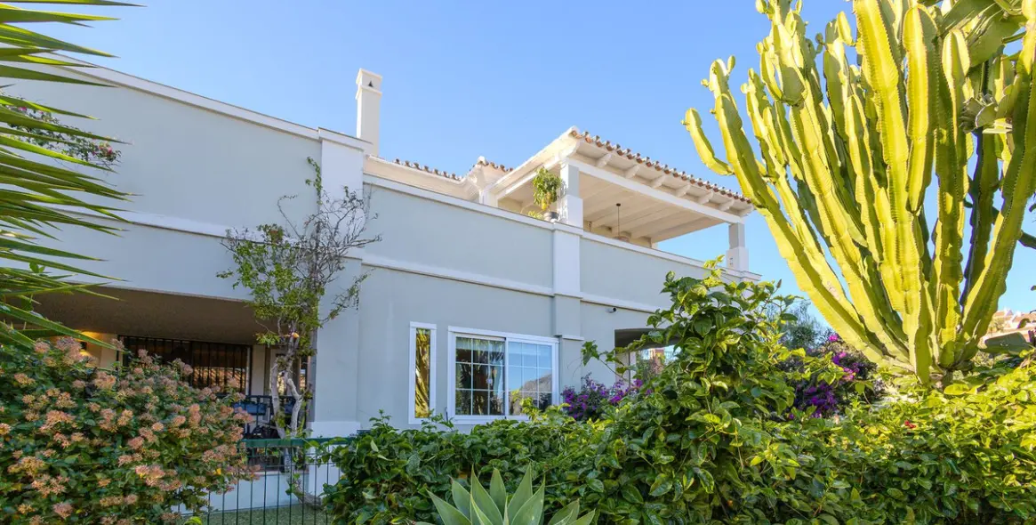 Продажа дома на две семьи в Nueva Andalucía (район Nueva Andalucía) 4