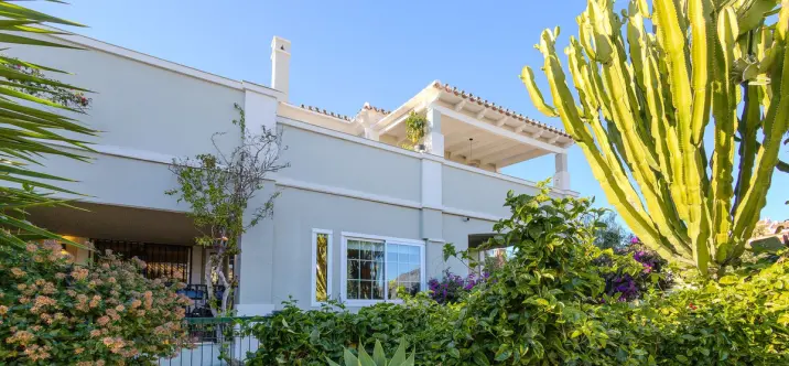 Дом на две семьи R5253085 3