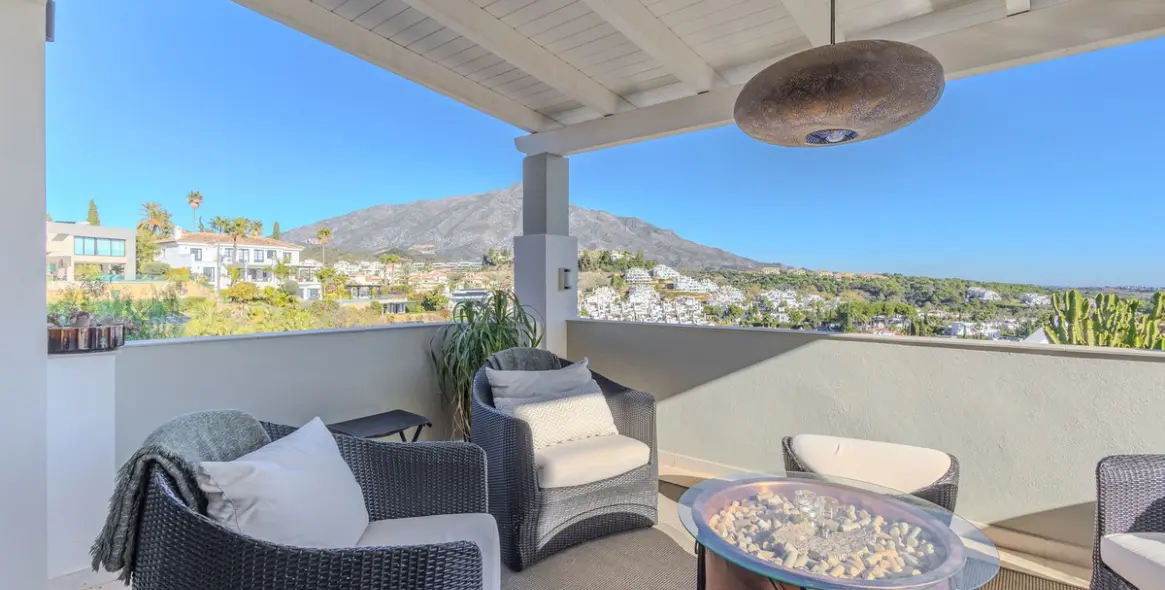 Продажа дома на две семьи в Nueva Andalucía (район Nueva Andalucía) 15