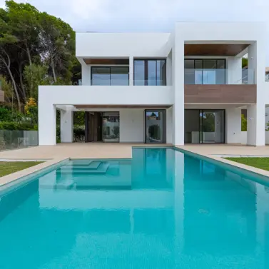 Oтдельно стоящая вилла R5195698