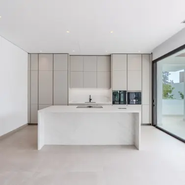 Oтдельно стоящая вилла R5195698