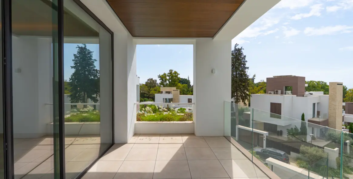 Продажа  отдельно стоящей виллы в Marbella (район Marbella) 17