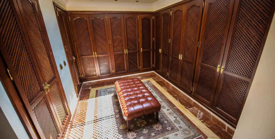 Продажа  отдельно стоящей виллы в Benahavís (район La Zagaleta) 9