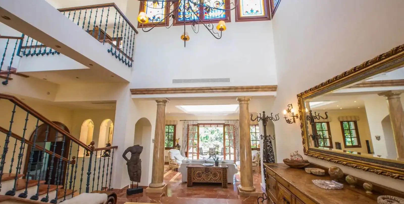 Sale of detached villa in La Zagaleta 16