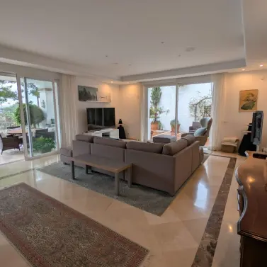 Oтдельно стоящая вилла R5211865