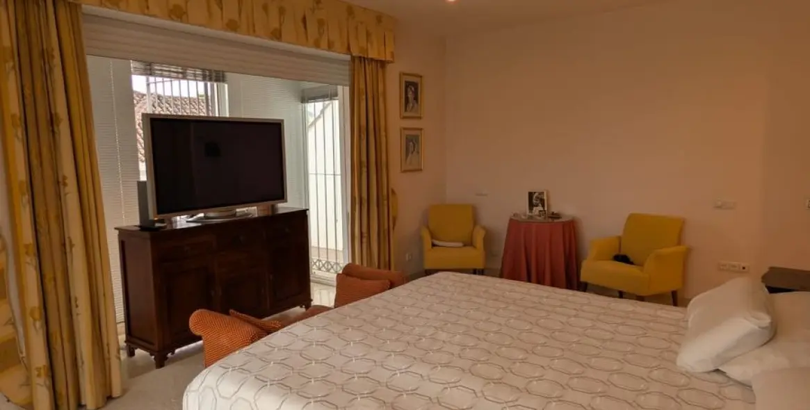 Venta de villa independiente en Aloha 11