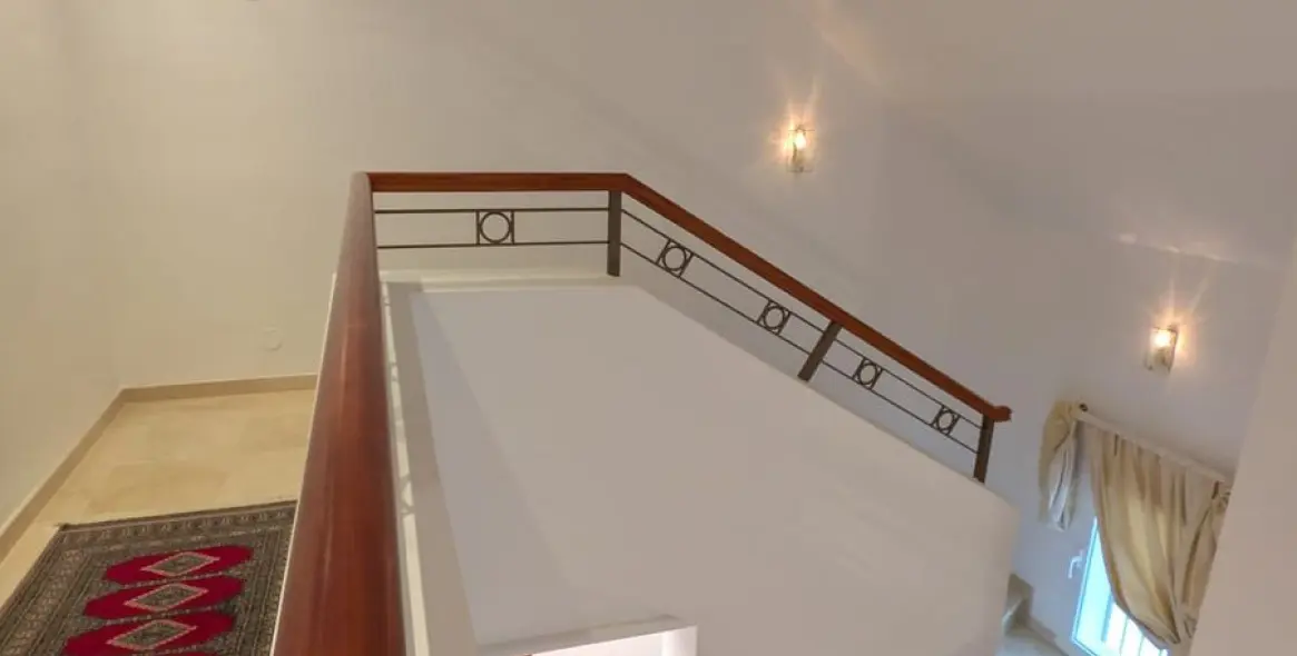 Venta de villa independiente en Aloha 12