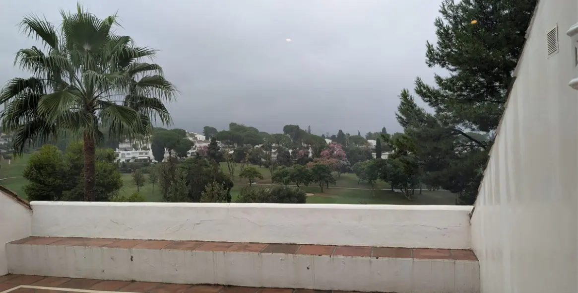 Venta de villa independiente en Aloha 18