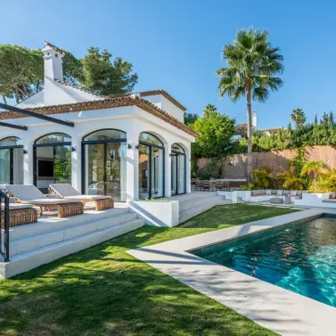 Oтдельно стоящая вилла R5251444