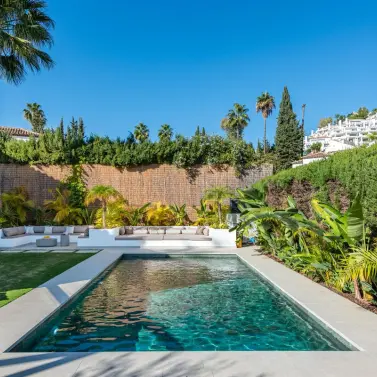 Oтдельно стоящая вилла R5251444