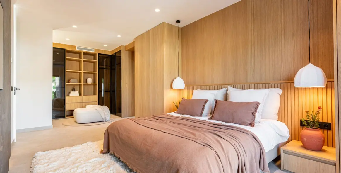 Sale of detached villa in Nueva Andalucía 23