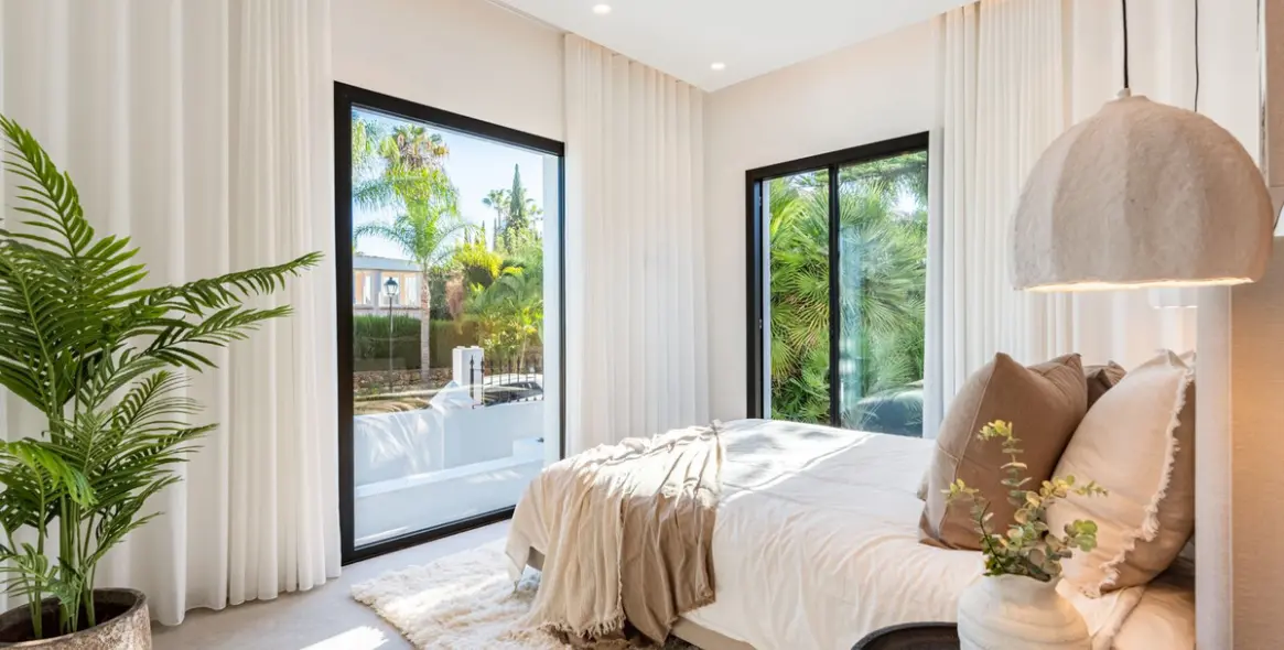 Sale of detached villa in Nueva Andalucía 29