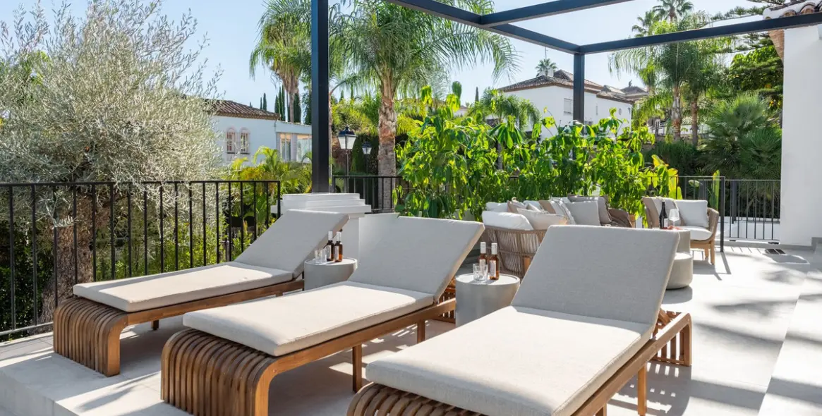 Sale of detached villa in Nueva Andalucía 47